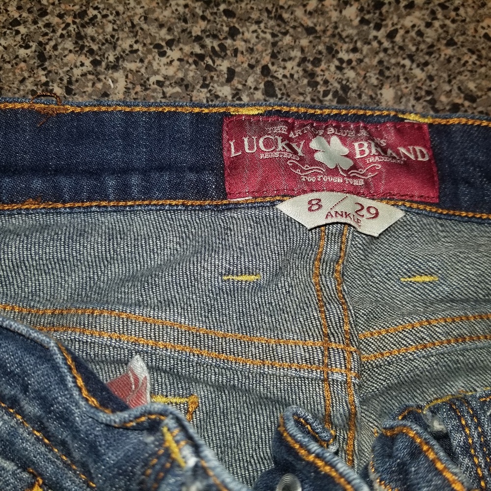 Luck Jean's